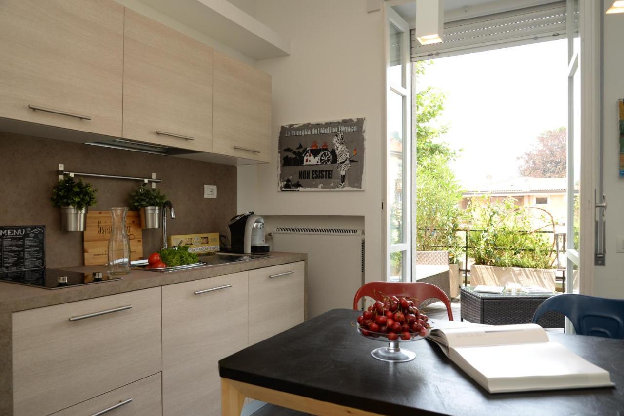 Rezzonico Suites - By Myhomeincomo Bagian luar foto