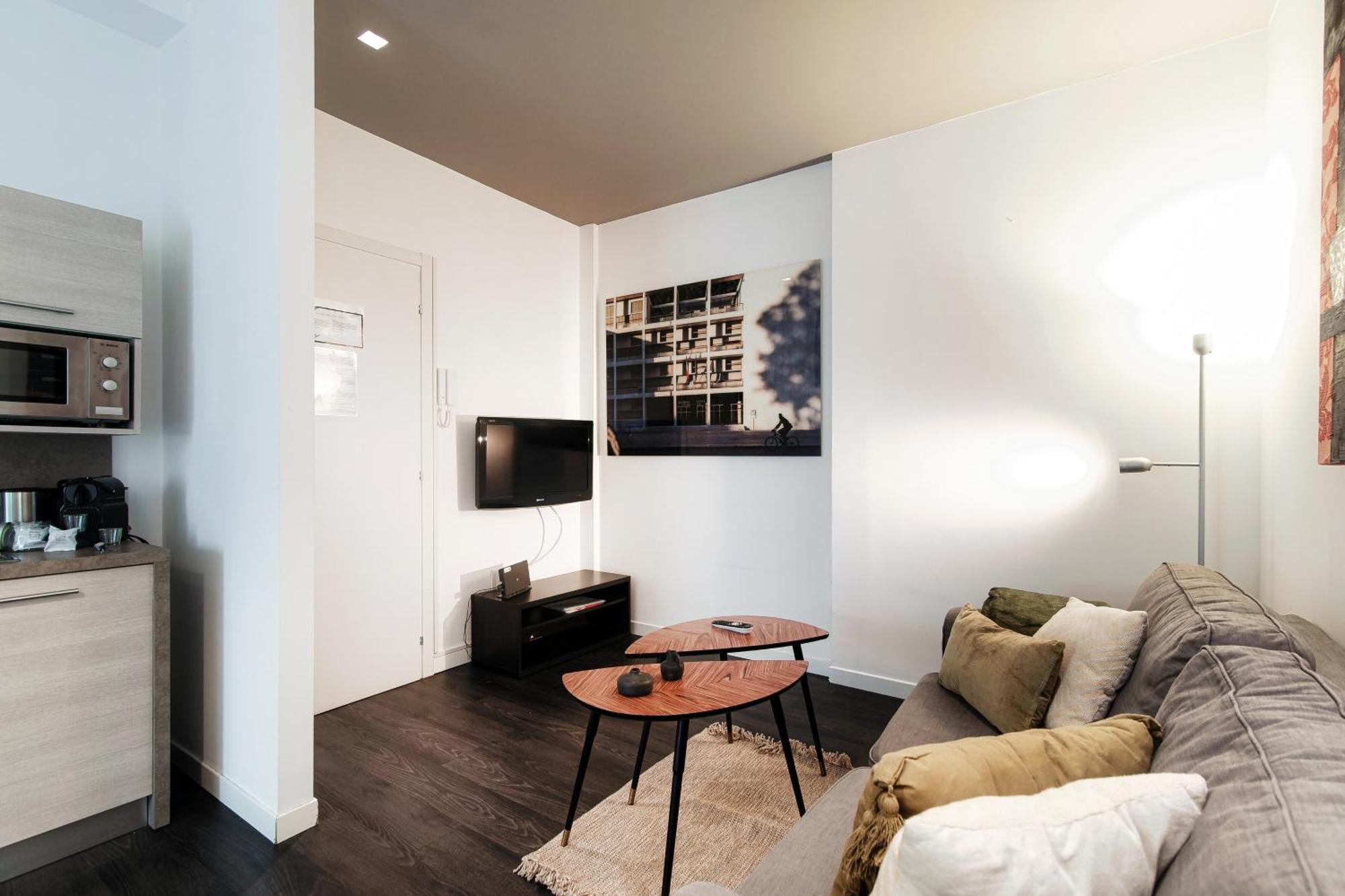 Rezzonico Suites - By Myhomeincomo Bagian luar foto
